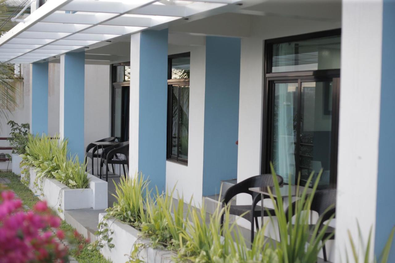 Hotel Casa Noah Tagaytay City Exterior foto